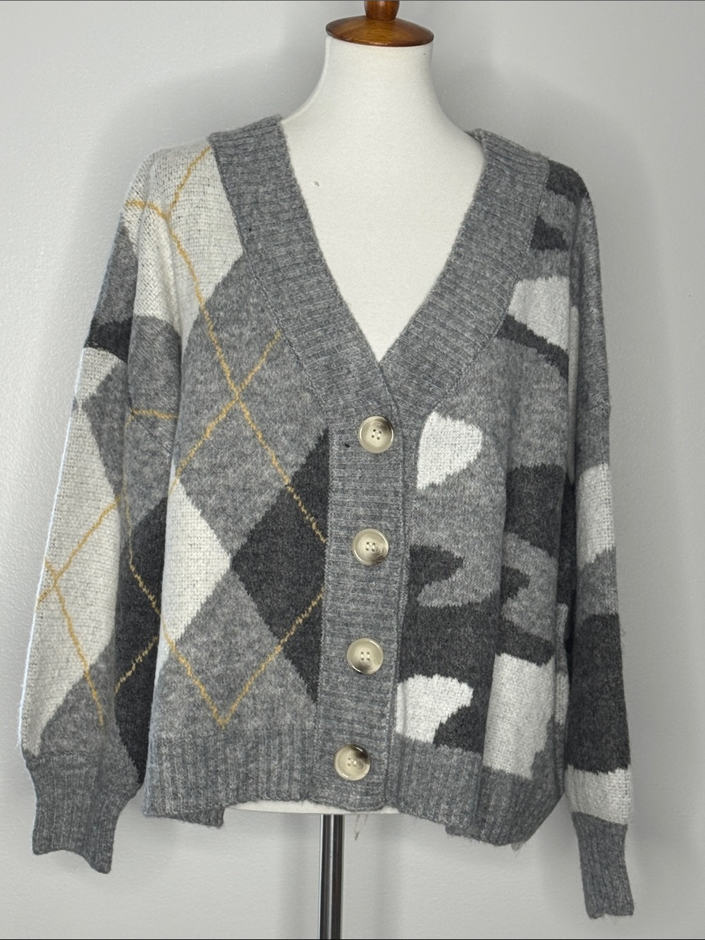 POL Gray Argyle & Camouflage V-Neck Button Cardigan so comfortable and Stylish
